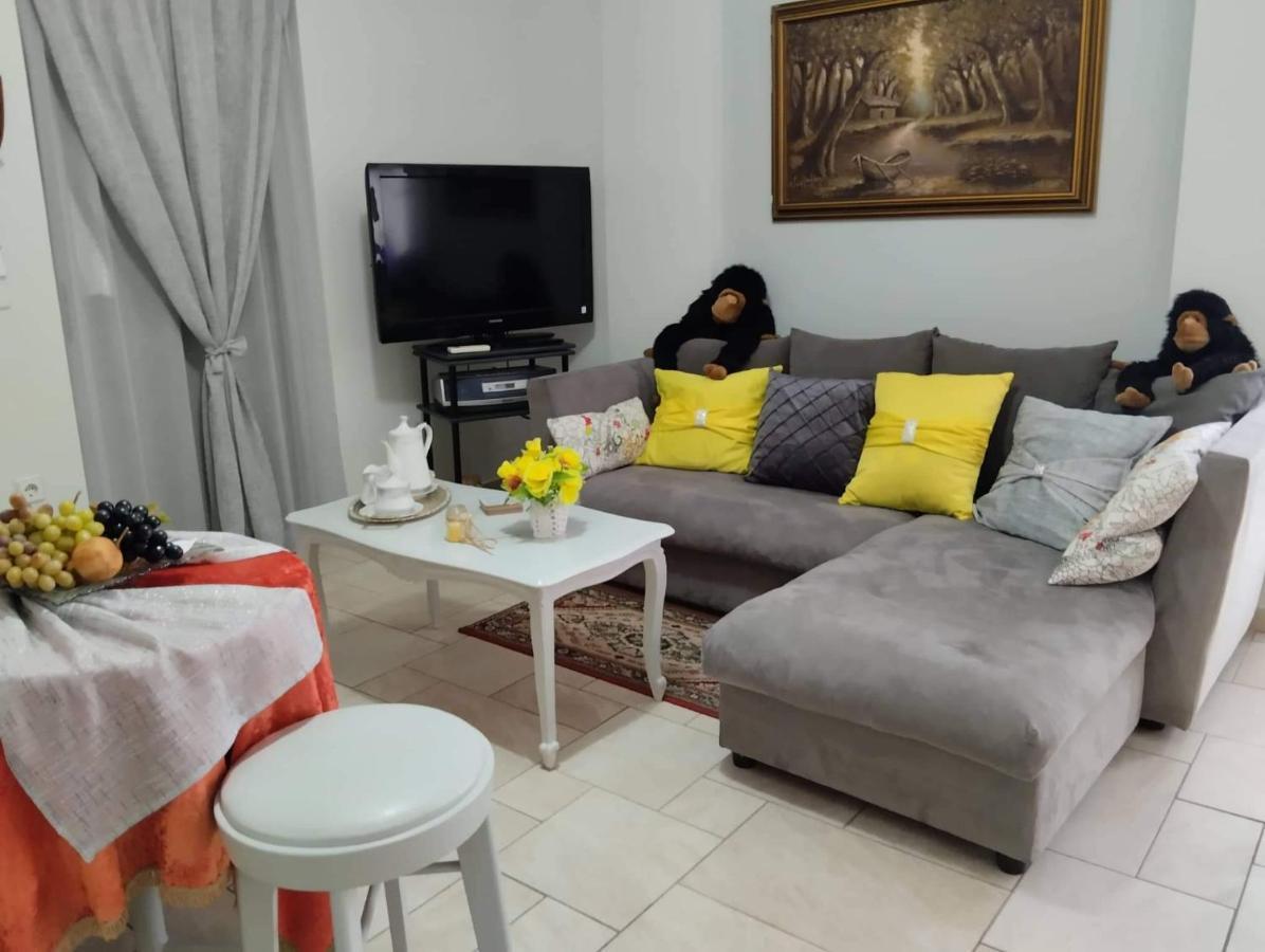 Apartament Πέτρινο Στη Θάλασσα Nafpaktos Zewnętrze zdjęcie