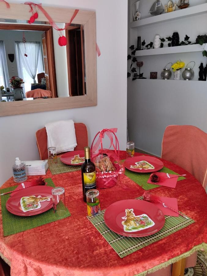 Apartament Πέτρινο Στη Θάλασσα Nafpaktos Zewnętrze zdjęcie