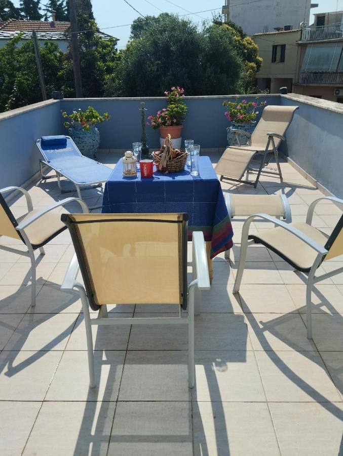 Apartament Πέτρινο Στη Θάλασσα Nafpaktos Zewnętrze zdjęcie